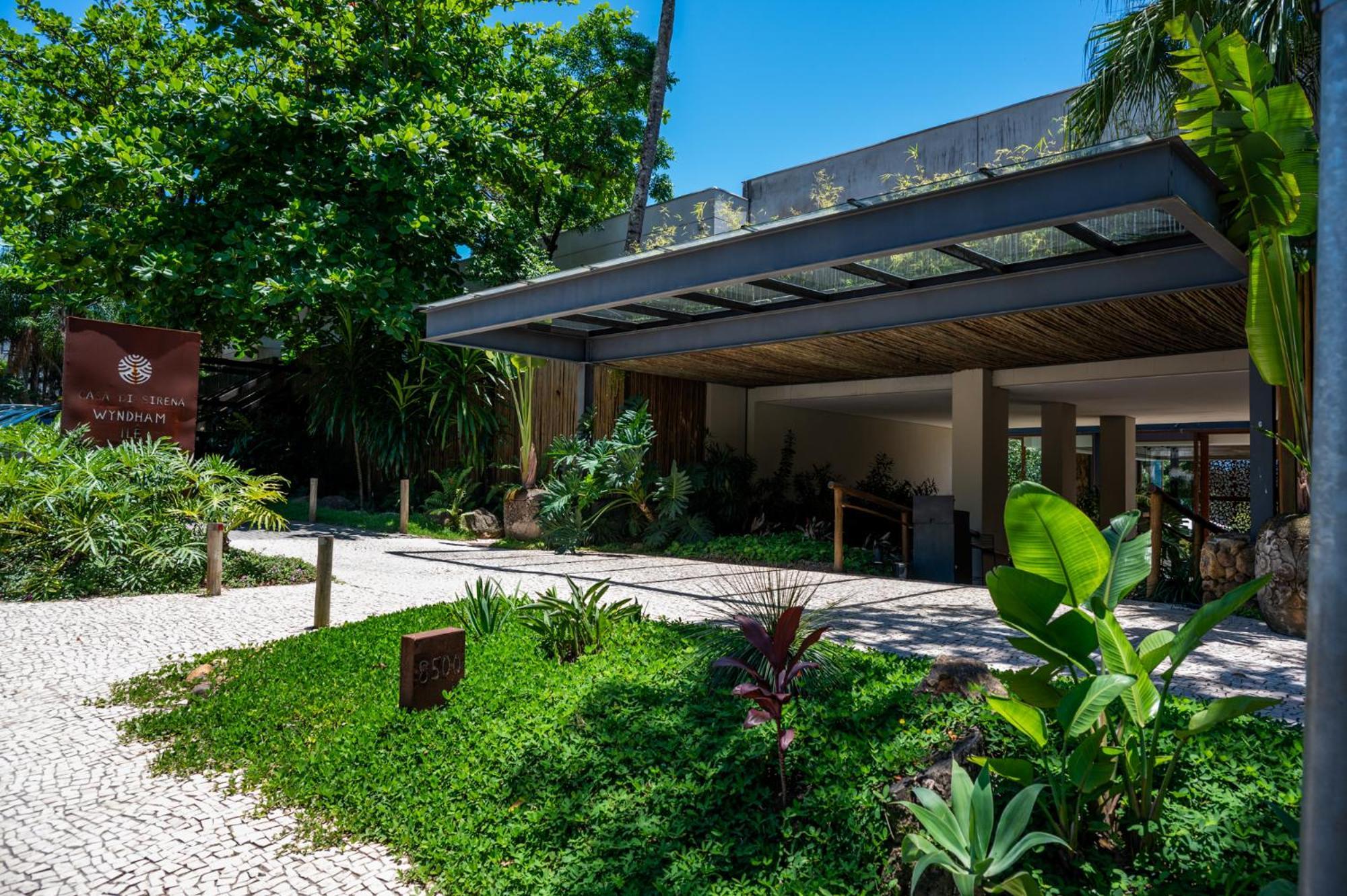 Отель Wyndham Ilhabela Casa Di Sirena Экстерьер фото